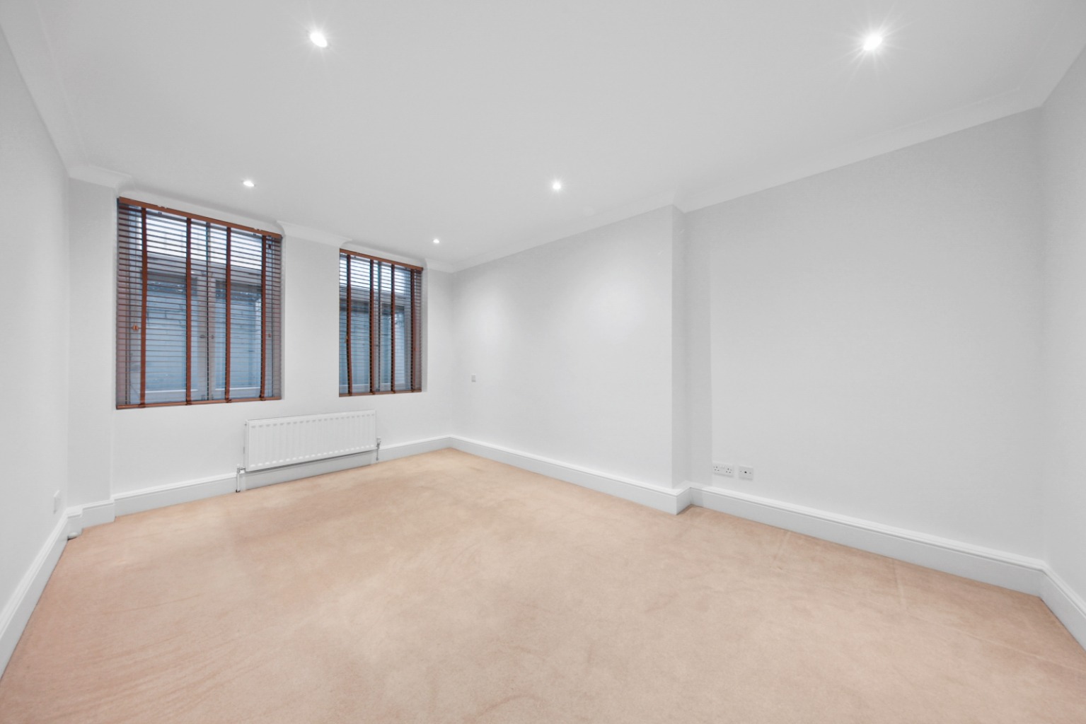 2 Bedroom Apartment, Bedford Court Mansions, Bloomsbury, WC1B