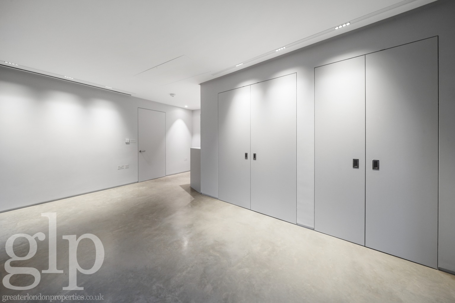 1 Bedroom Apartment, Brewer Street,  Soho, W1F