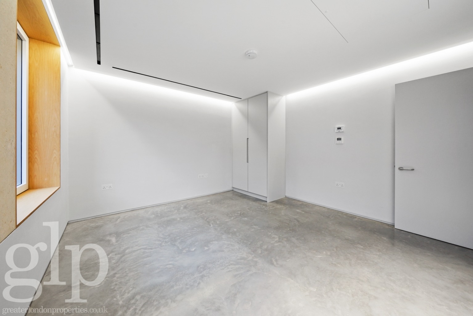 1 Bedroom Apartment, Brewer Street,  Soho, W1F