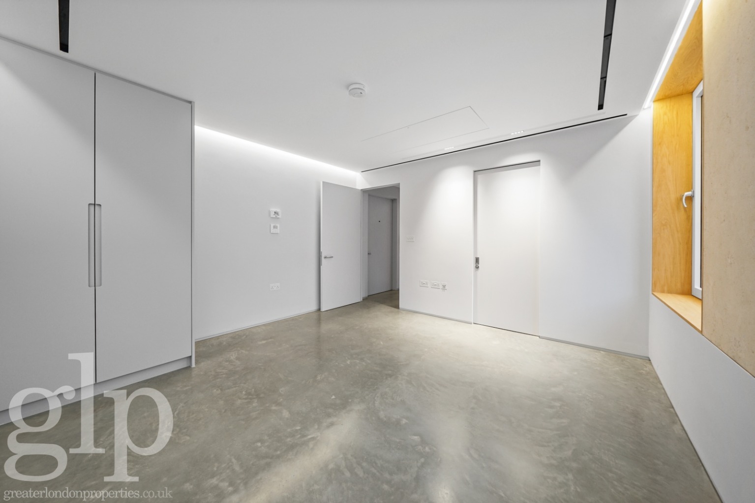 1 Bedroom Apartment, Brewer Street,  Soho, W1F
