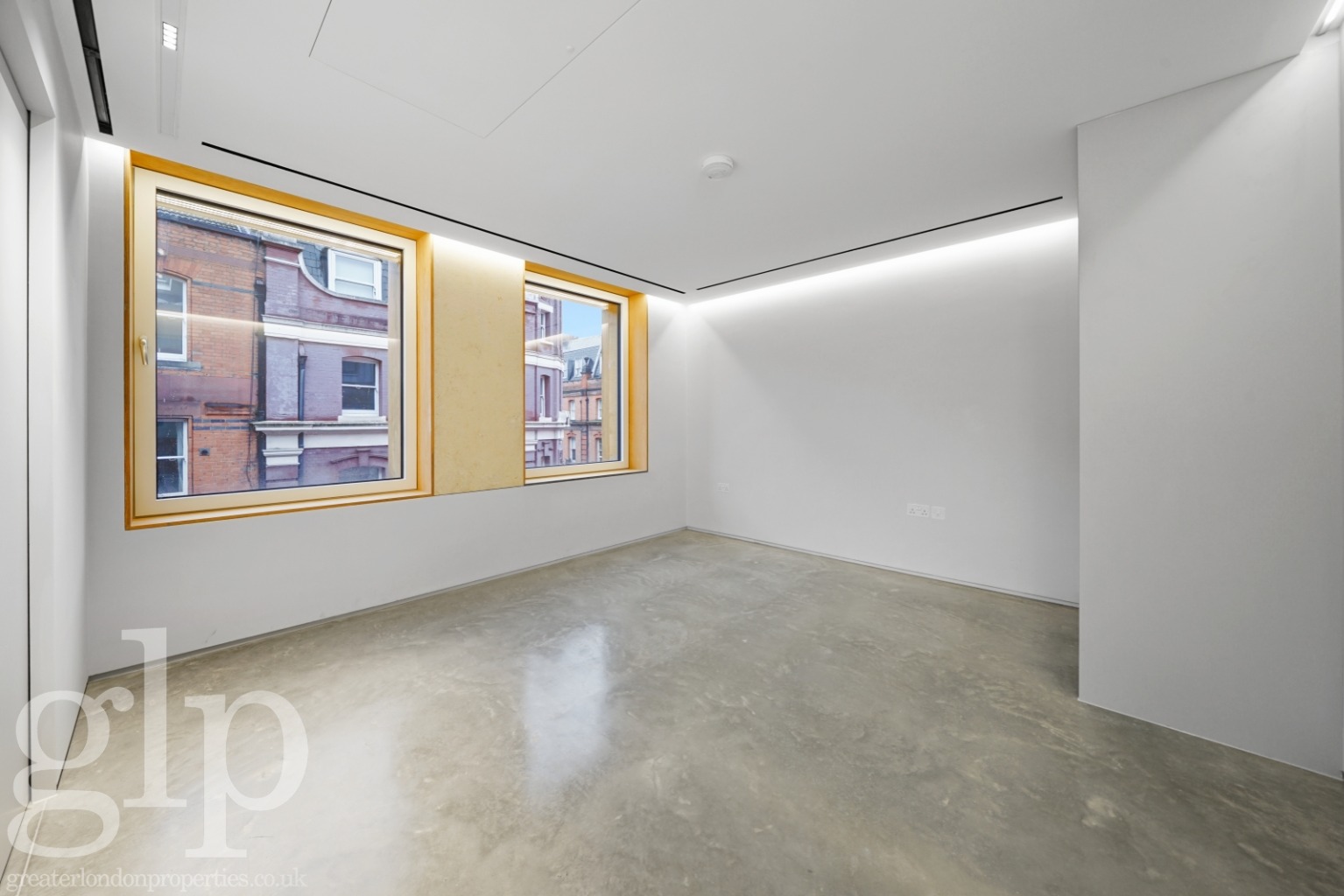 1 Bedroom Apartment, Brewer Street,  Soho, W1F