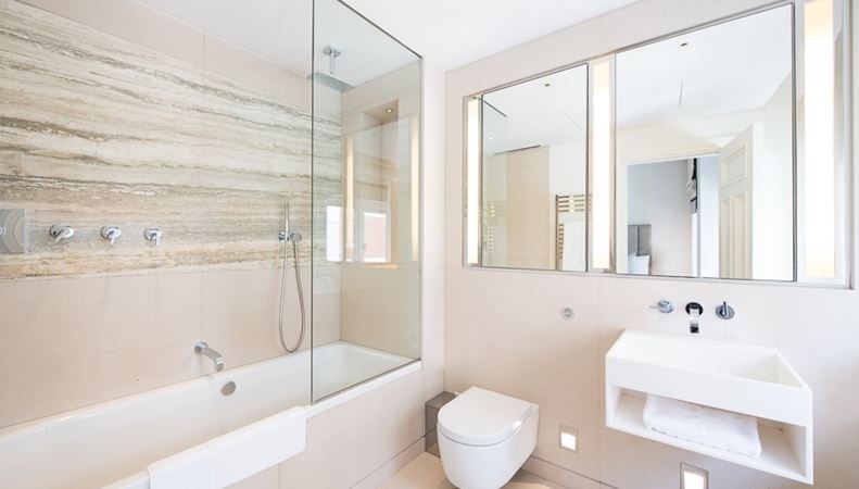 2 Bedroom Apartment, Duke Street, Mayfair, W1K