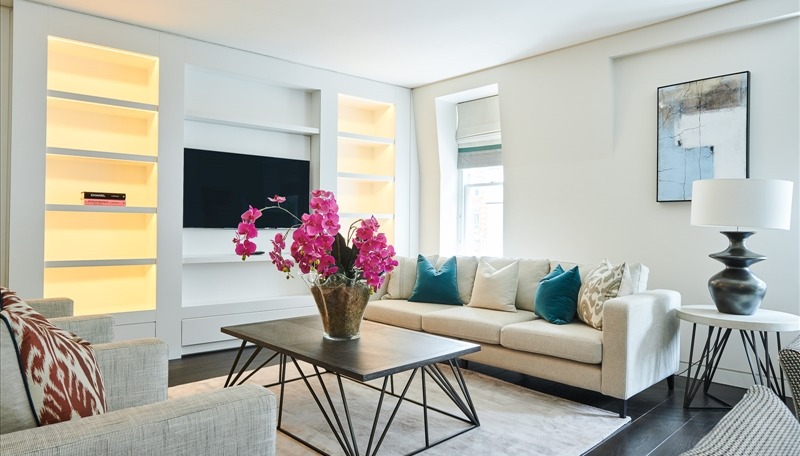 2 Bedroom Apartment, Duke Street, Mayfair, W1K