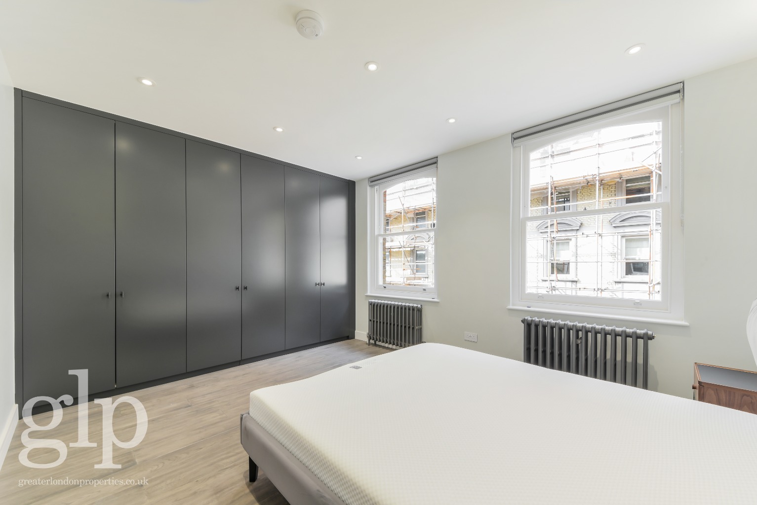 2 Bedroom Town House, Monmouth Street, Covent Garden, WC2H