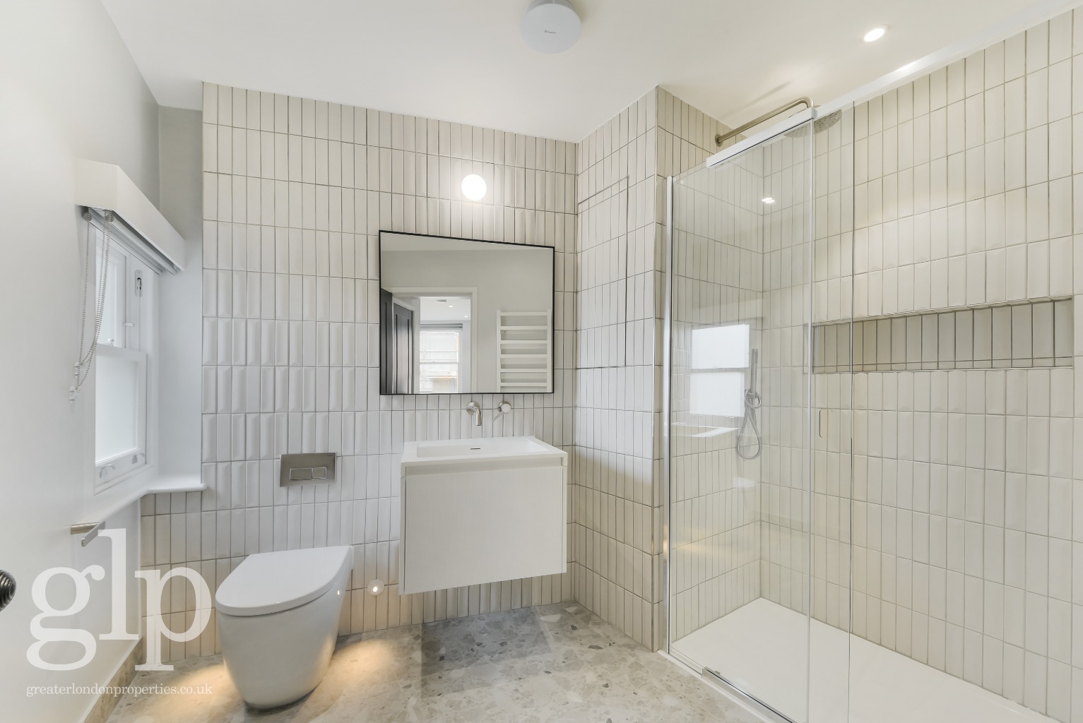 2 Bedroom Town House, Monmouth Street, Covent Garden, WC2H