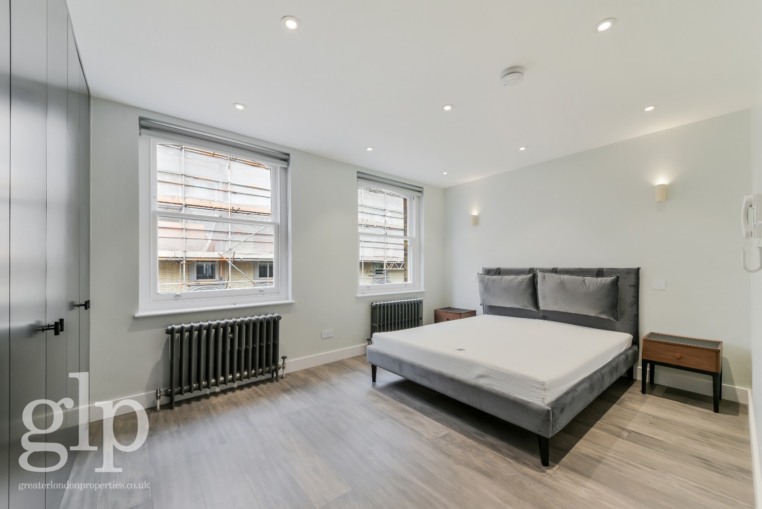 2 Bedroom Town House, Monmouth Street, Covent Garden, WC2H