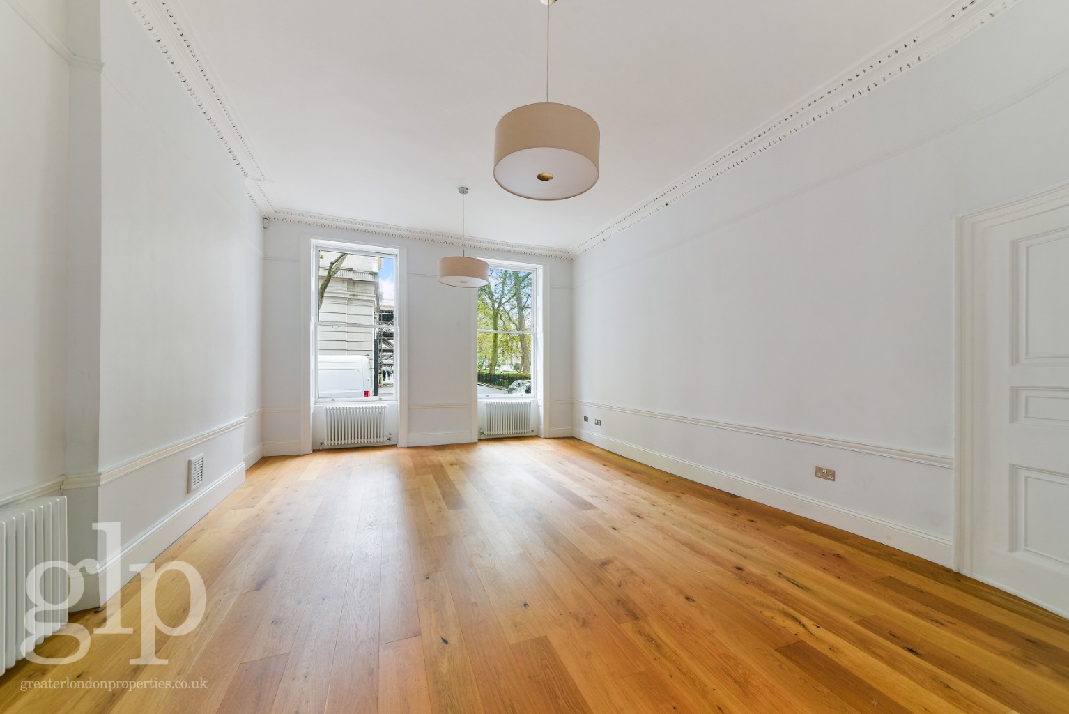 3 Bedroom Apartment, Bloomsbury Square, Bloomsbury, WC1A