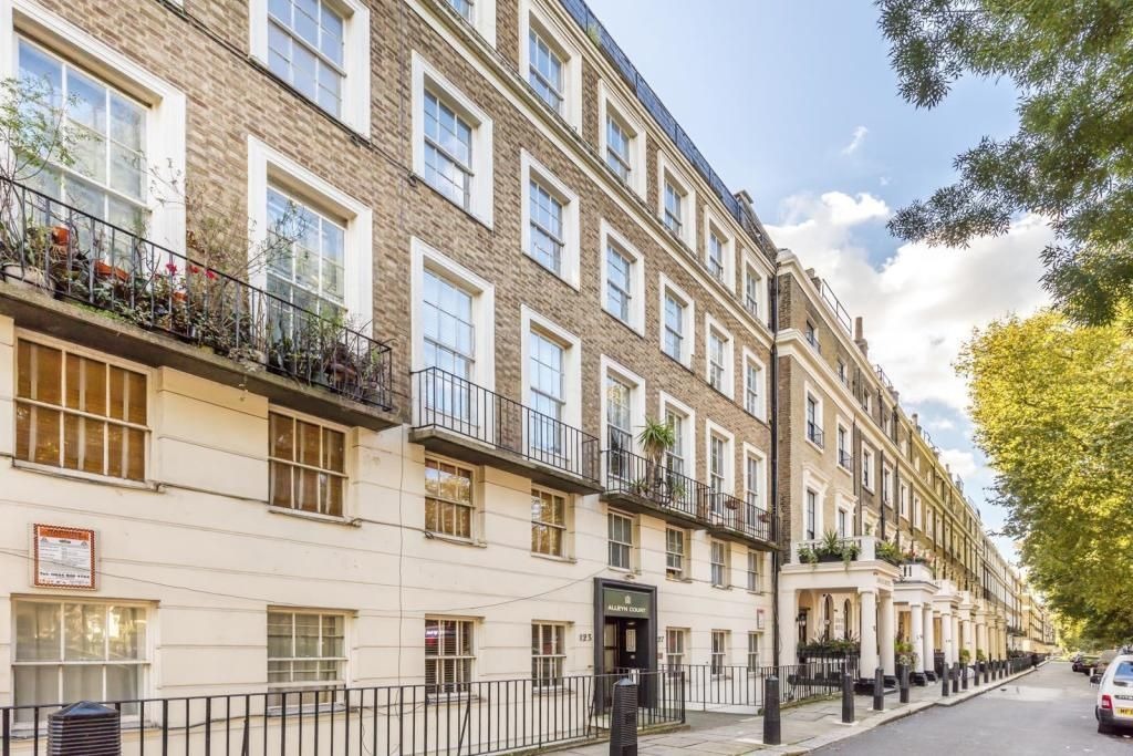 1 Bedroom Apartment, Alleyn Court, Hyde Park,  W2
