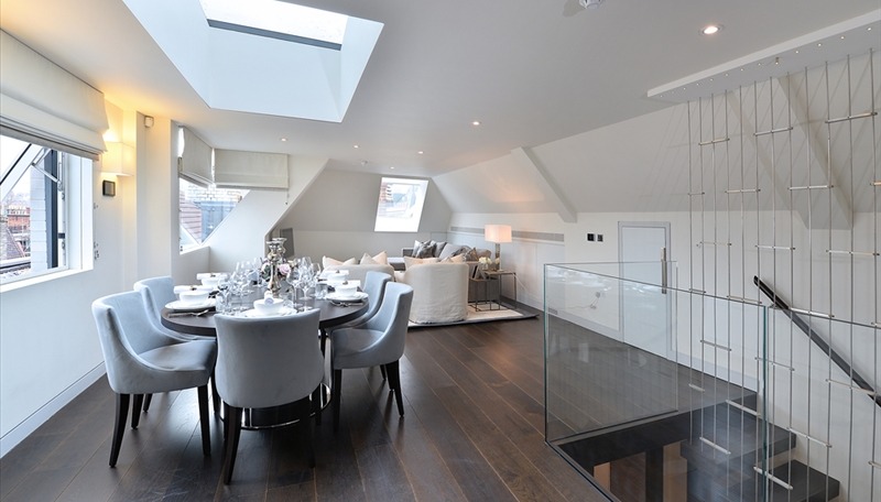 2 Bedroom Apartment, Duke Street, Mayfair, W1K