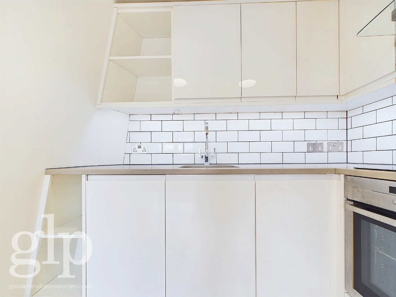 2 Bedroom Apartment, 16A Rupert Street, Soho, W1D