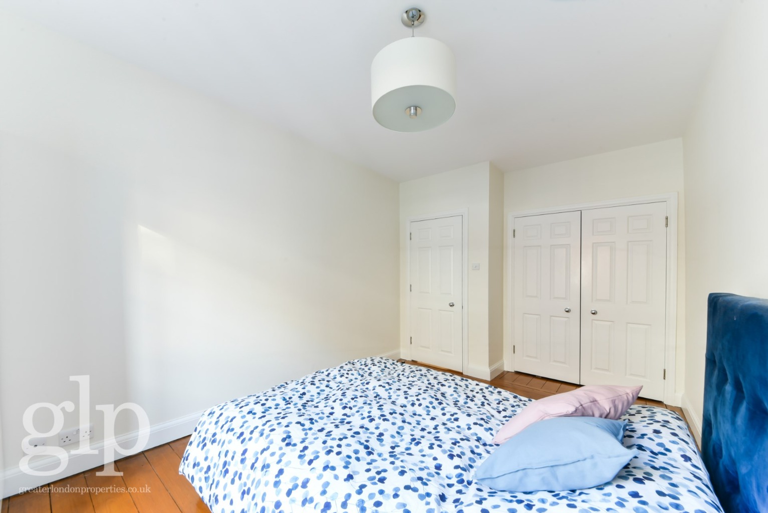 1 Bedroom Apartment, Gower Mews, Bloomsbury, WC1E