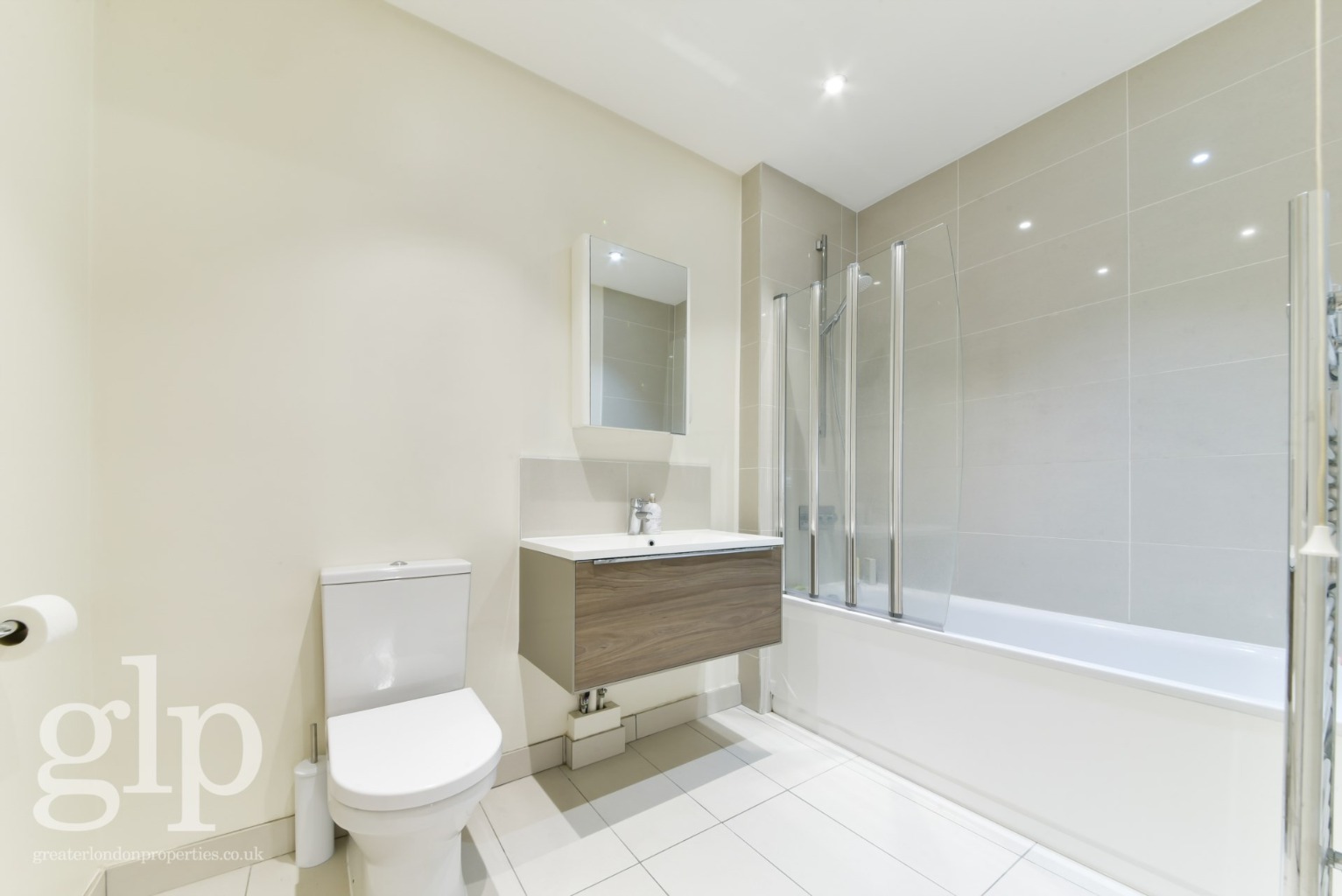 1 Bedroom Apartment, Gower Mews, Bloomsbury, WC1E