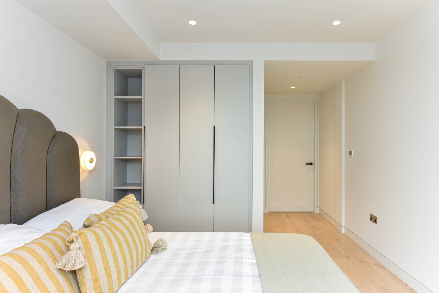 2 Bedroom Apartment, Ganton Street, Soho, W1F