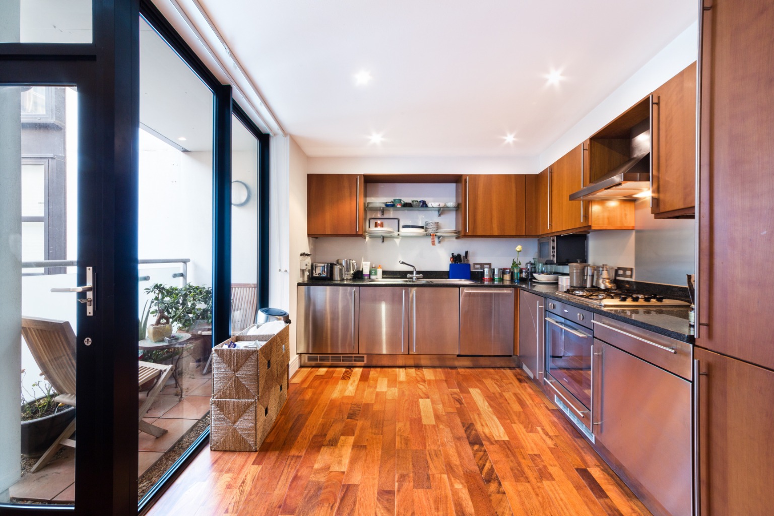 2 Bedroom Flat, Bourchier Street, London, Soho , W1D 4HZ