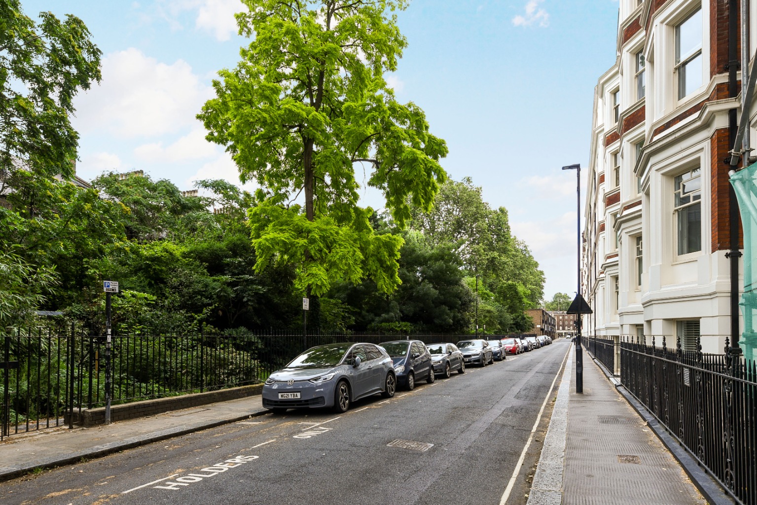 2 Bedroom Flat, Ridgmount Gardens, Bloomsbury, London, WC1E