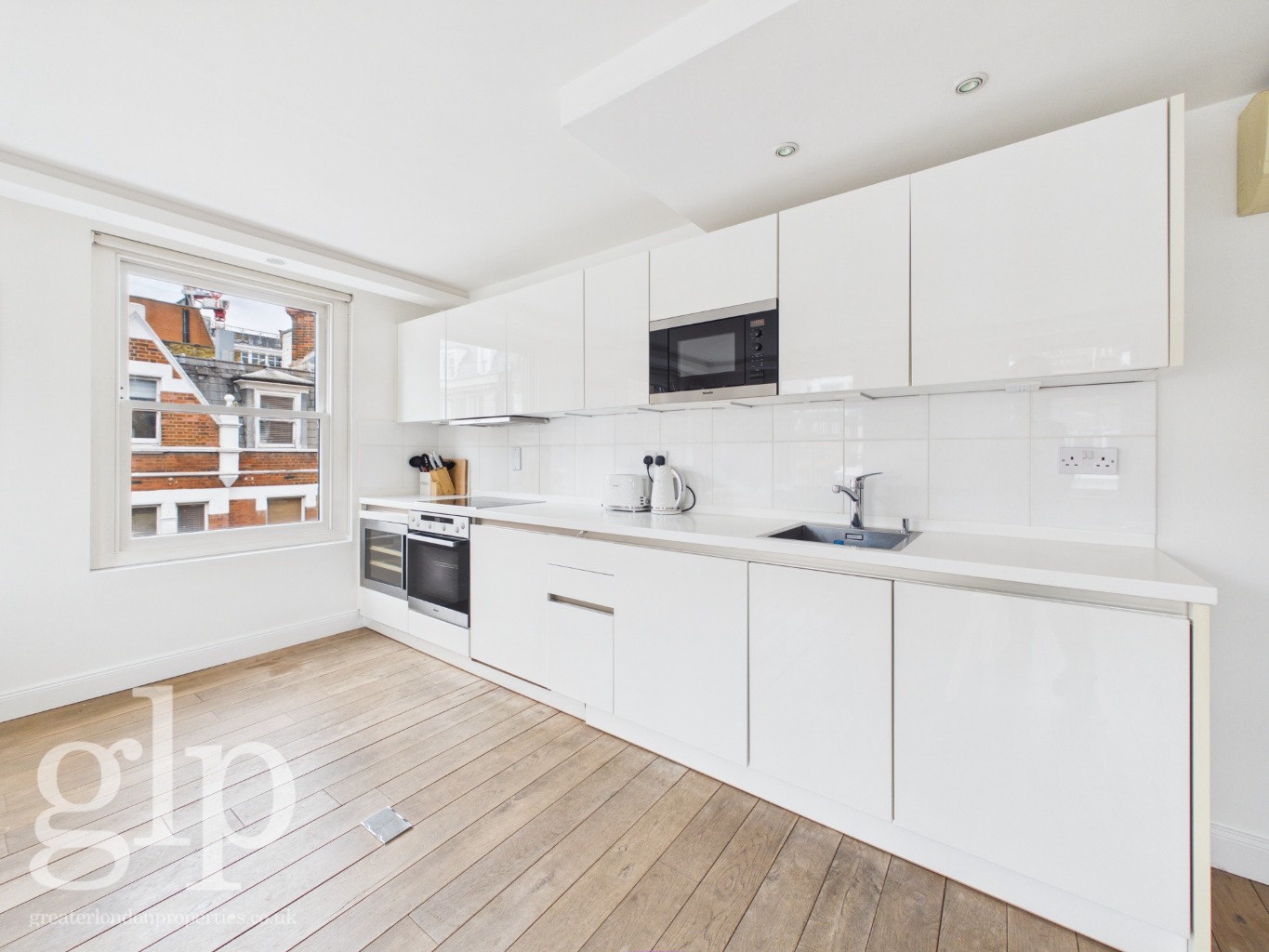 2 Bedroom Flat, Carlisle Street, Soho London, W1D