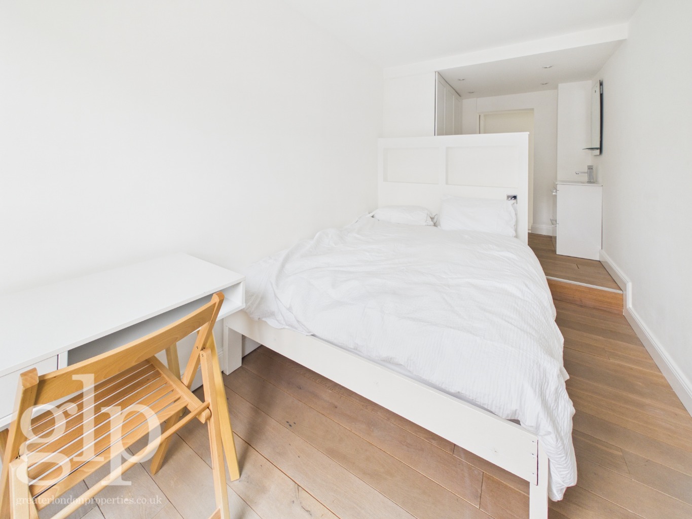 2 Bedroom Flat, Carlisle Street, Soho London, W1D