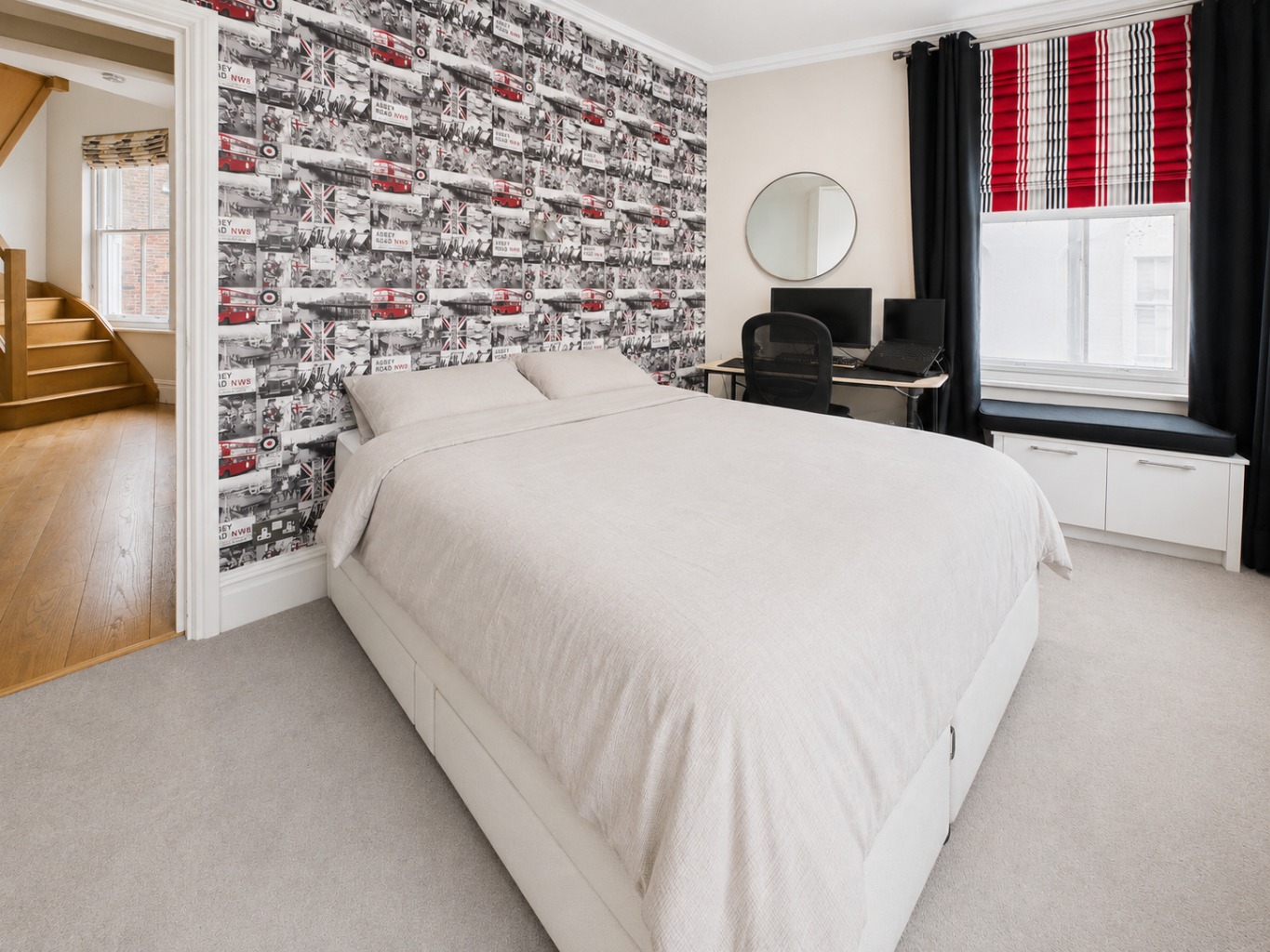 3 Bedroom Apartment, Garrick Street, London, WC2E