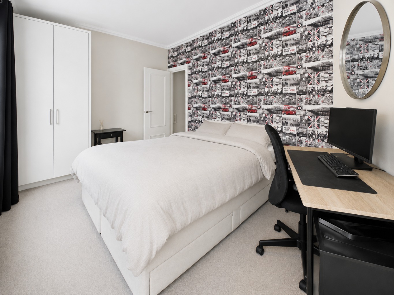 3 Bedroom Apartment, Garrick Street, London, WC2E