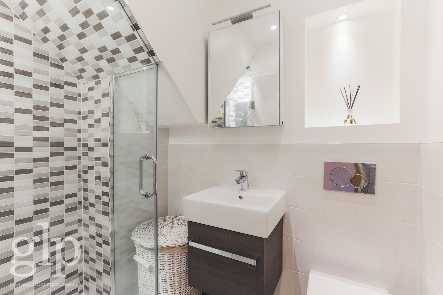 1 Bedroom Apartment, Rupert Street, Soho, W1D