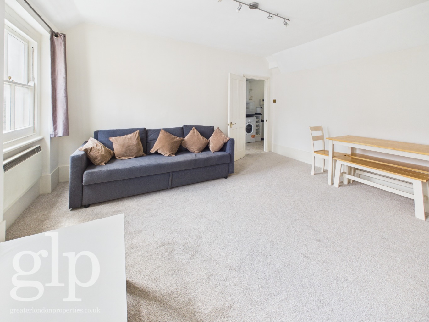 1 Bedroom Apartment, Nottingham Street, Marylebone, W1U