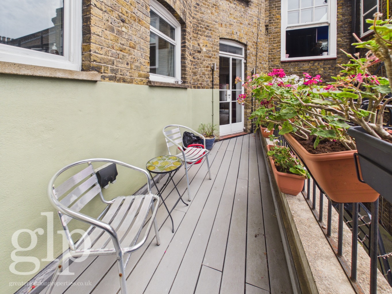 2 Bedroom Flat, Archer Street Soho