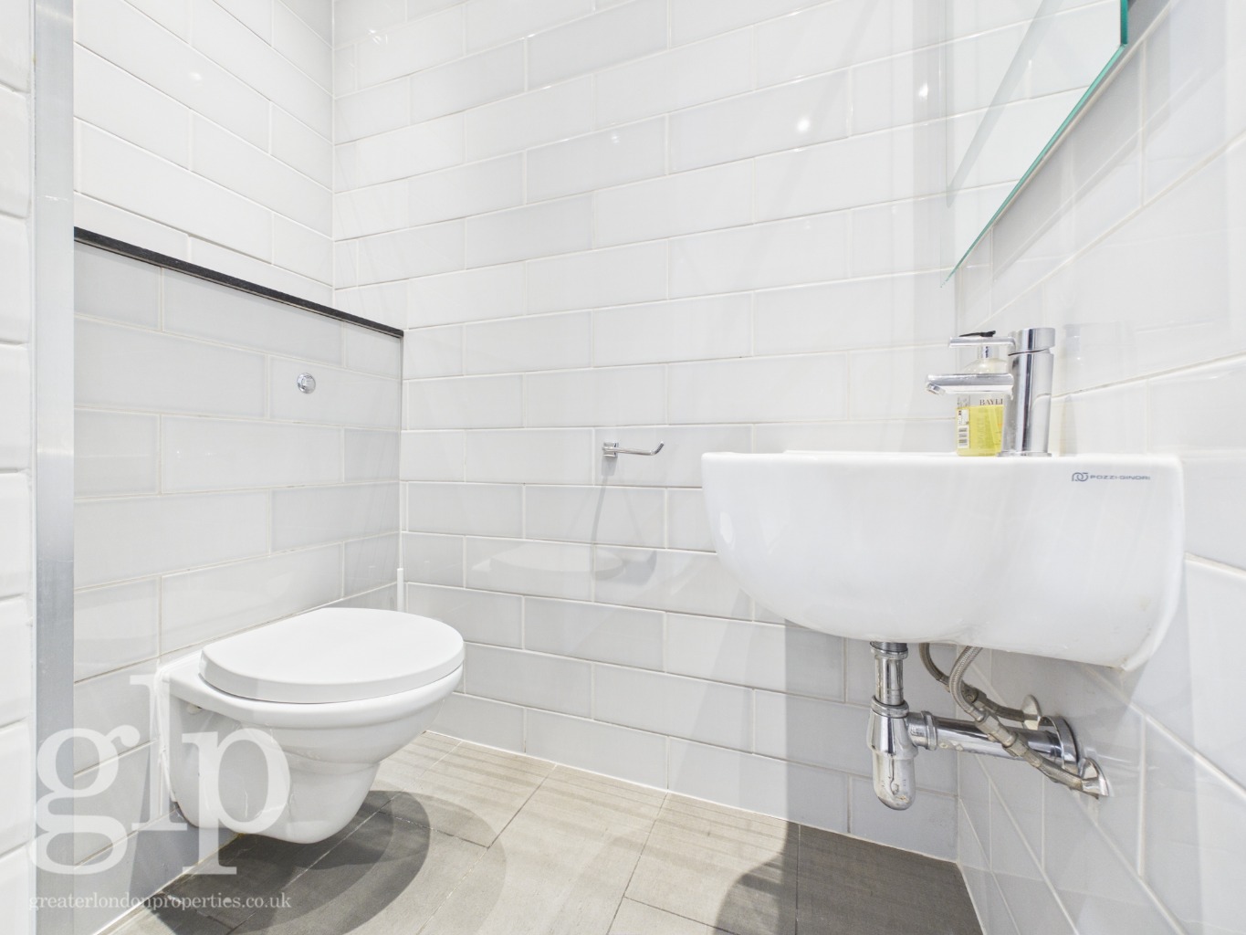 2 Bedroom Flat, Archer Street Soho