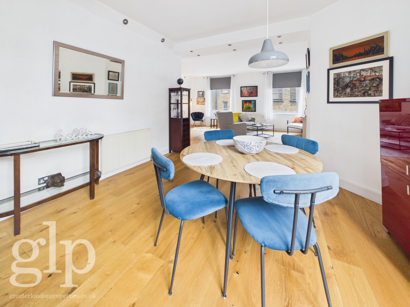 2 Bedroom Flat, Archer Street Soho