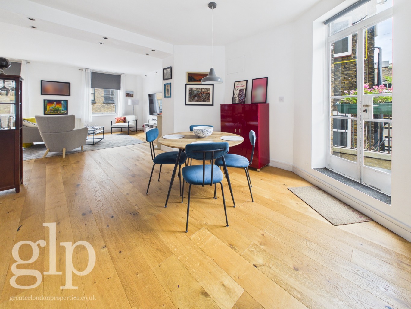 2 Bedroom Flat, Archer Street Soho