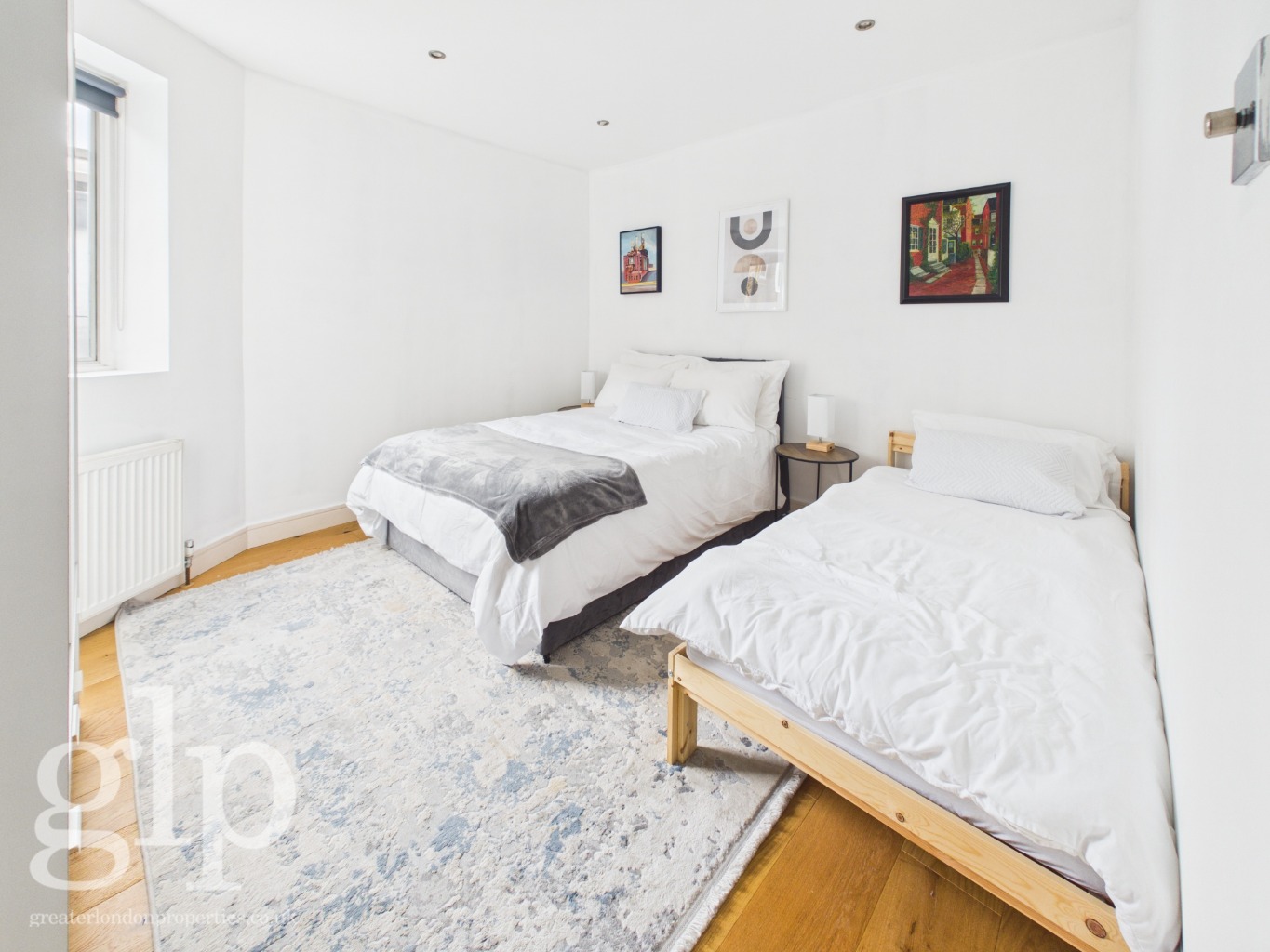 2 Bedroom Flat, Archer Street Soho