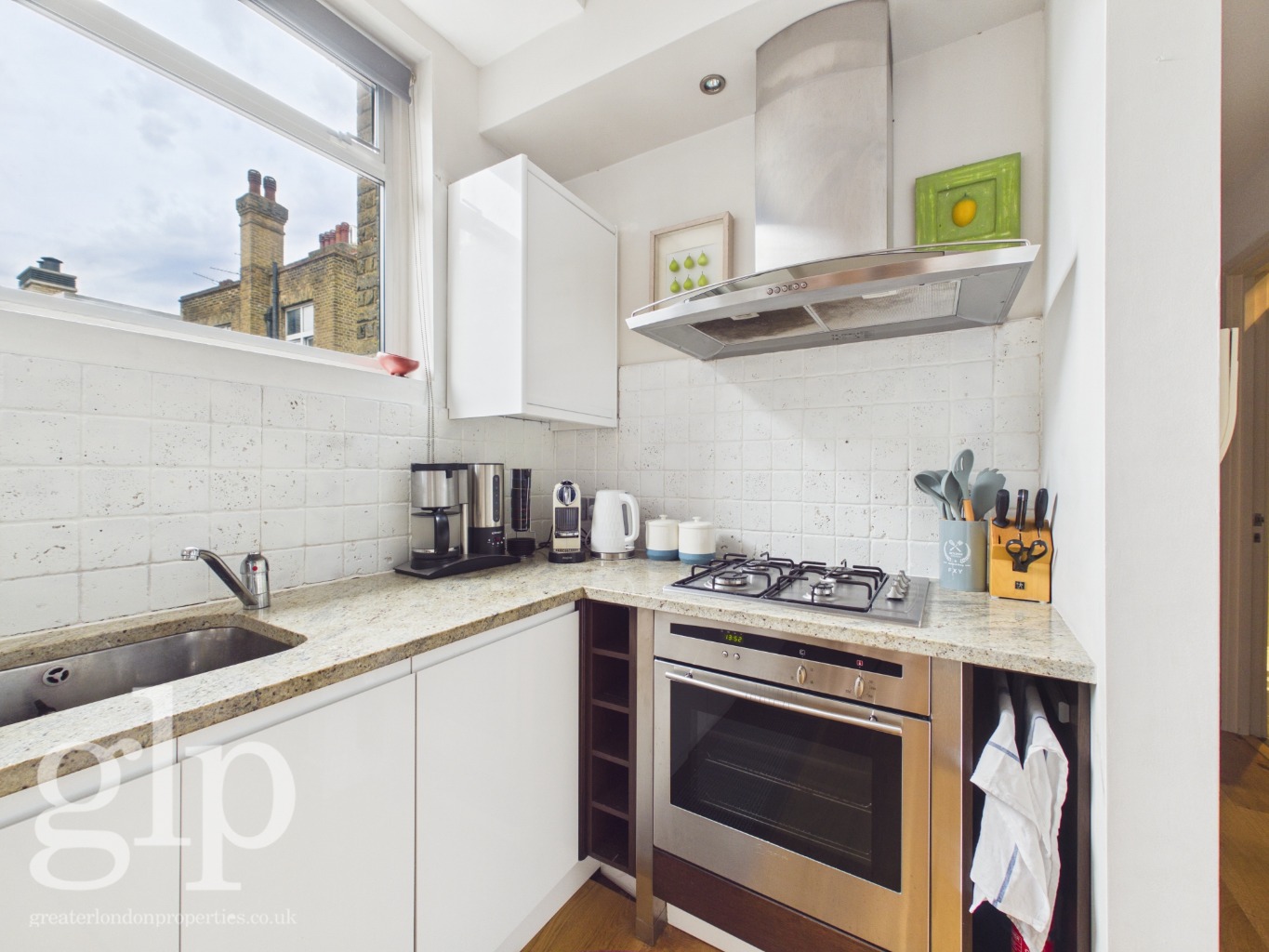 2 Bedroom Flat, Archer Street Soho