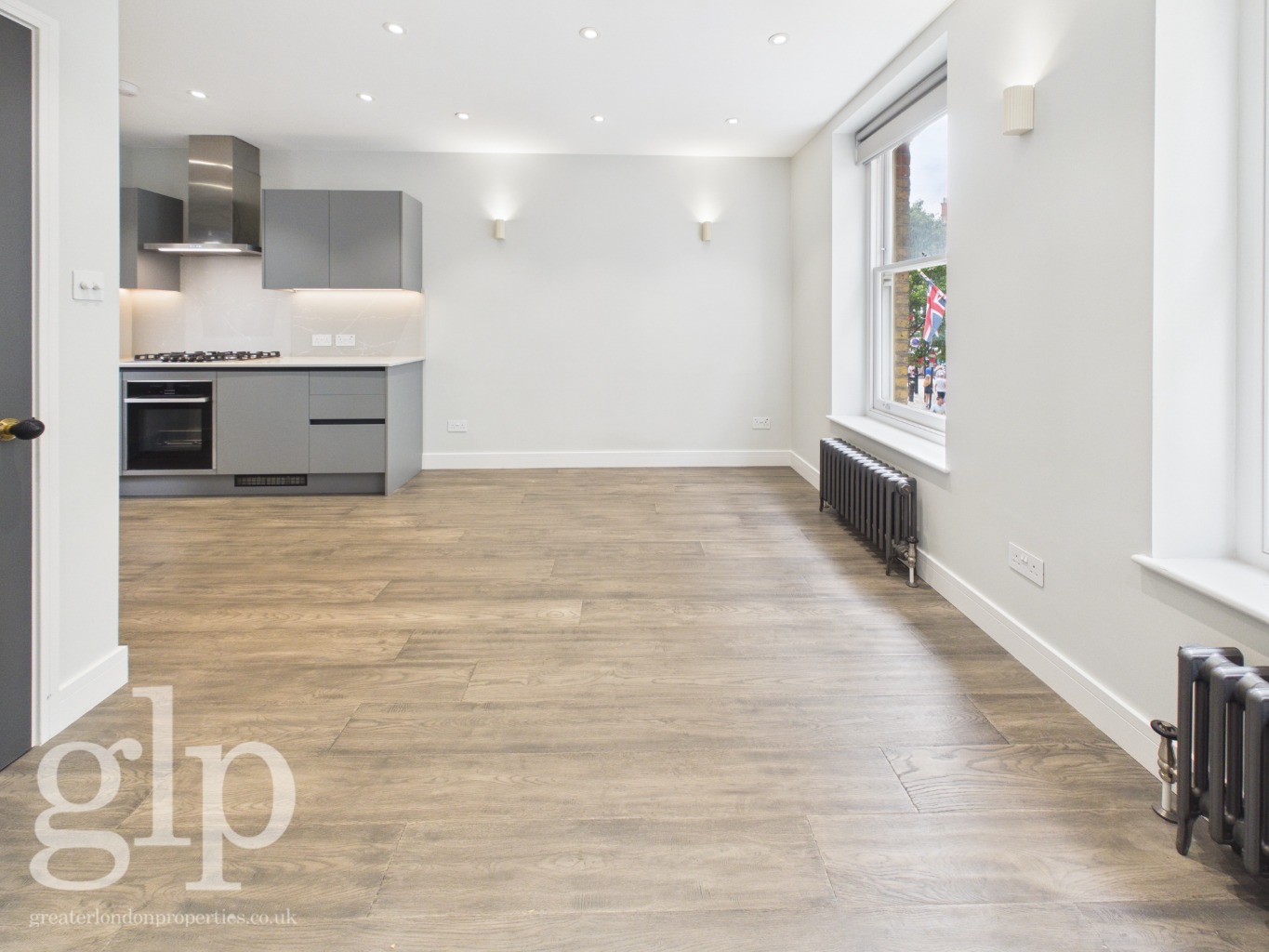 2 Bedroom Town House, Monmouth Street, Covent Garden, WC2H