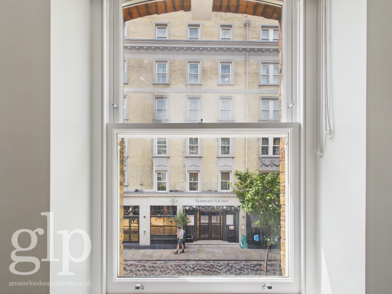 2 Bedroom Town House, Monmouth Street, Covent Garden, WC2H