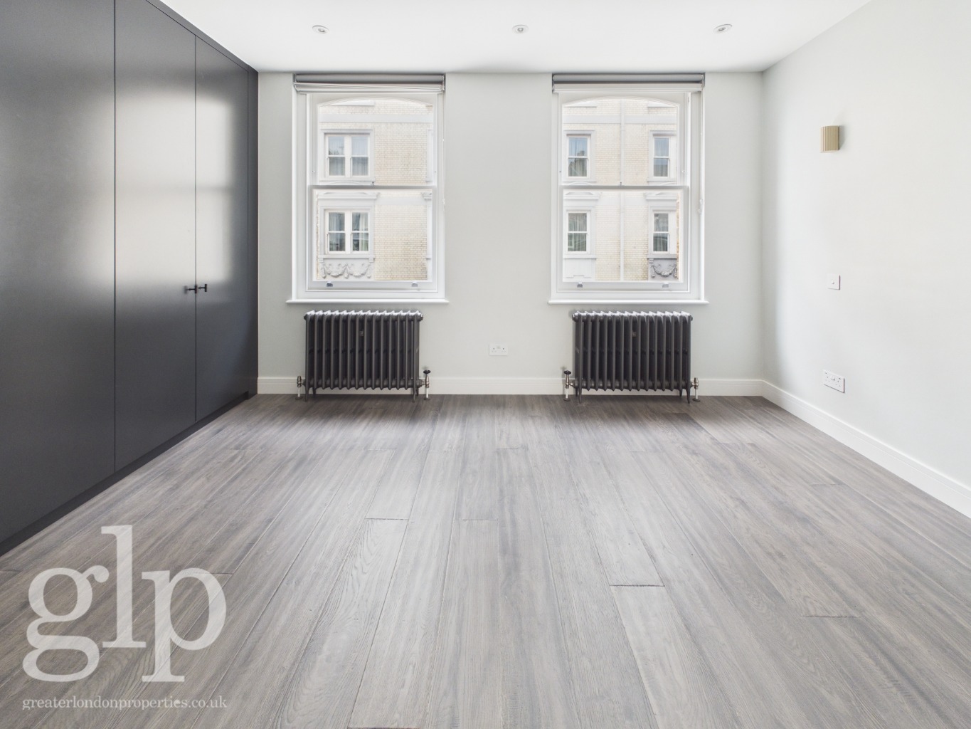 2 Bedroom Town House, Monmouth Street, Covent Garden, WC2H