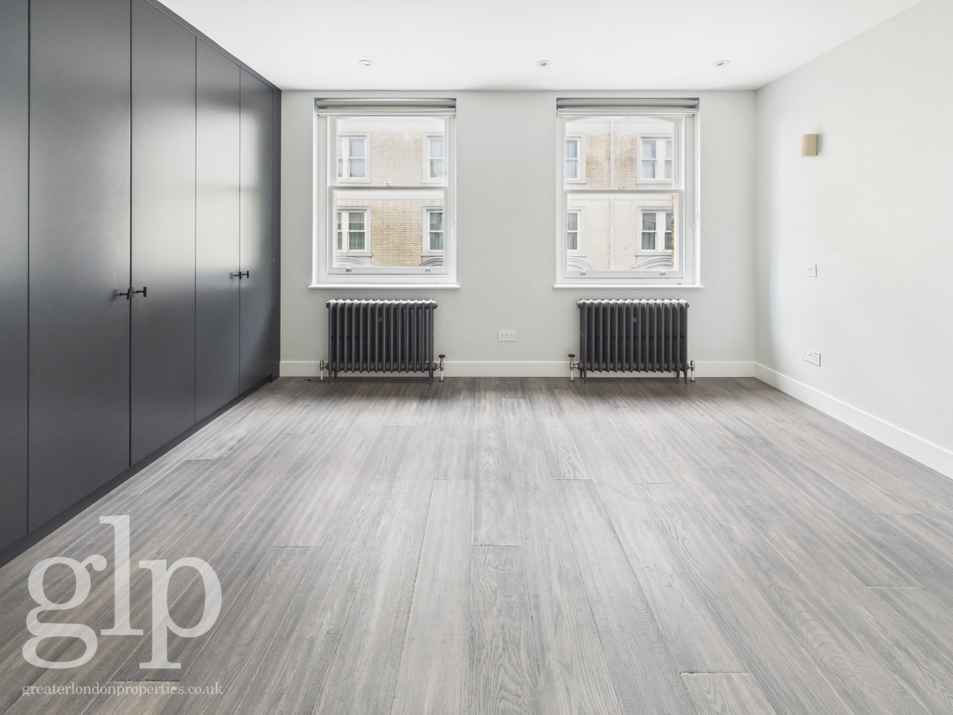 2 Bedroom Town House, Monmouth Street, Covent Garden, WC2H