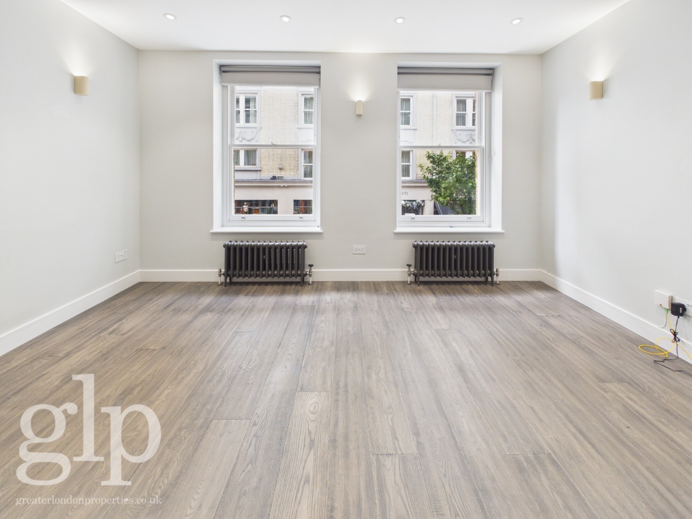 2 Bedroom Town House, Monmouth Street, Covent Garden, WC2H