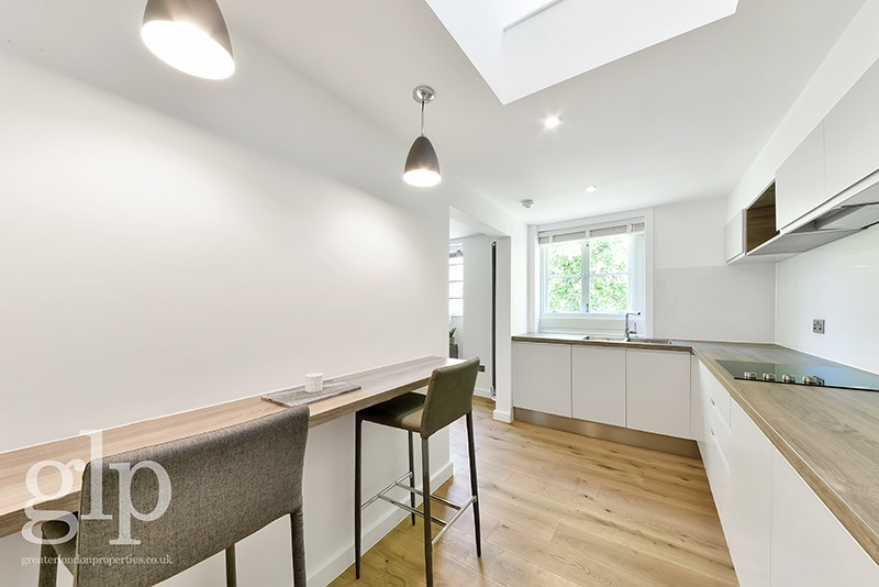 1 Bedroom Apartment, Sussex Gardens, Hyde Park. London, W2