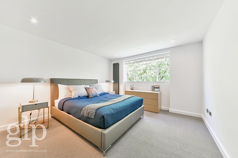 1 Bedroom Apartment, Sussex Gardens, Hyde Park. London, W2