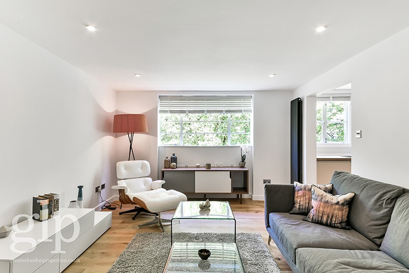 1 Bedroom Apartment, Sussex Gardens, Hyde Park. London, W2
