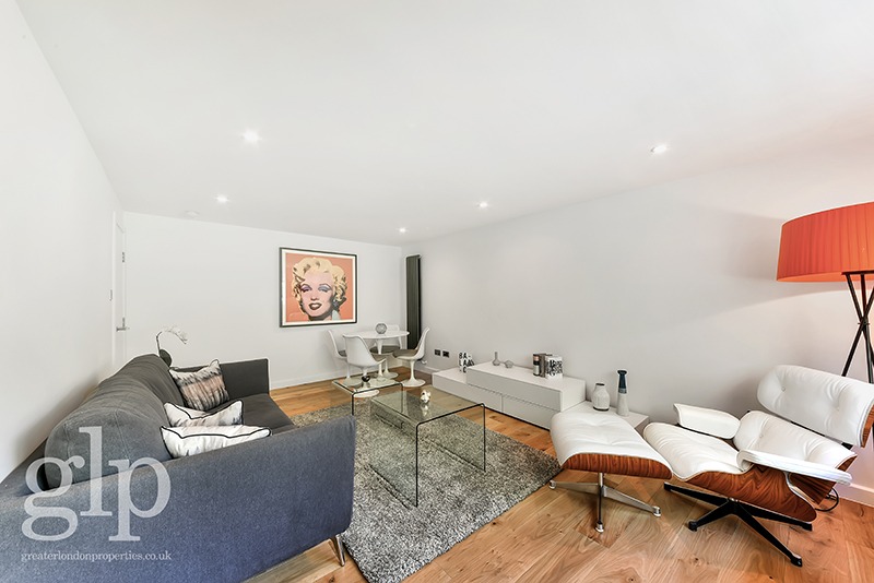 1 Bedroom Apartment, Sussex Gardens, Hyde Park. London, W2