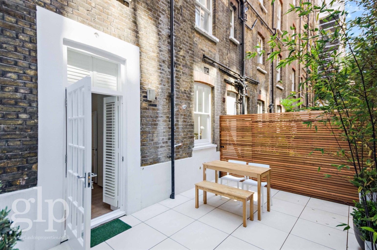 1 Bedroom Apartment, Riding House Street, Fitzrovia, W1W