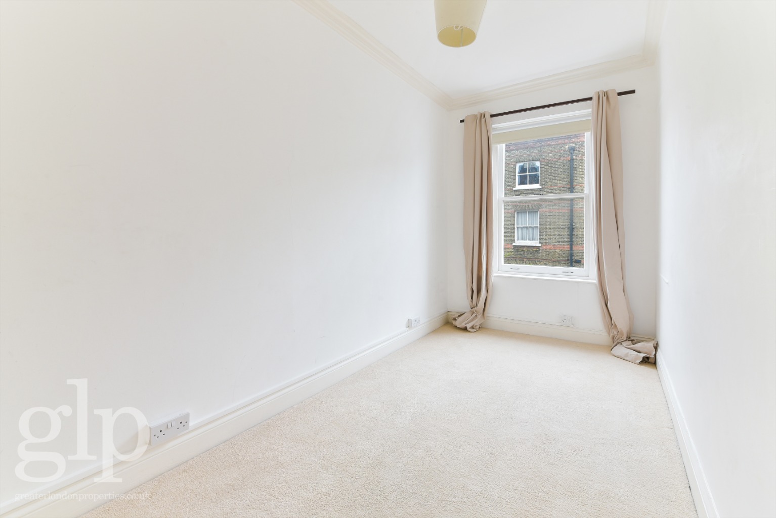 2 Bedroom Apartment, Lambs Conduit Street, Bloomsbury, WC1N