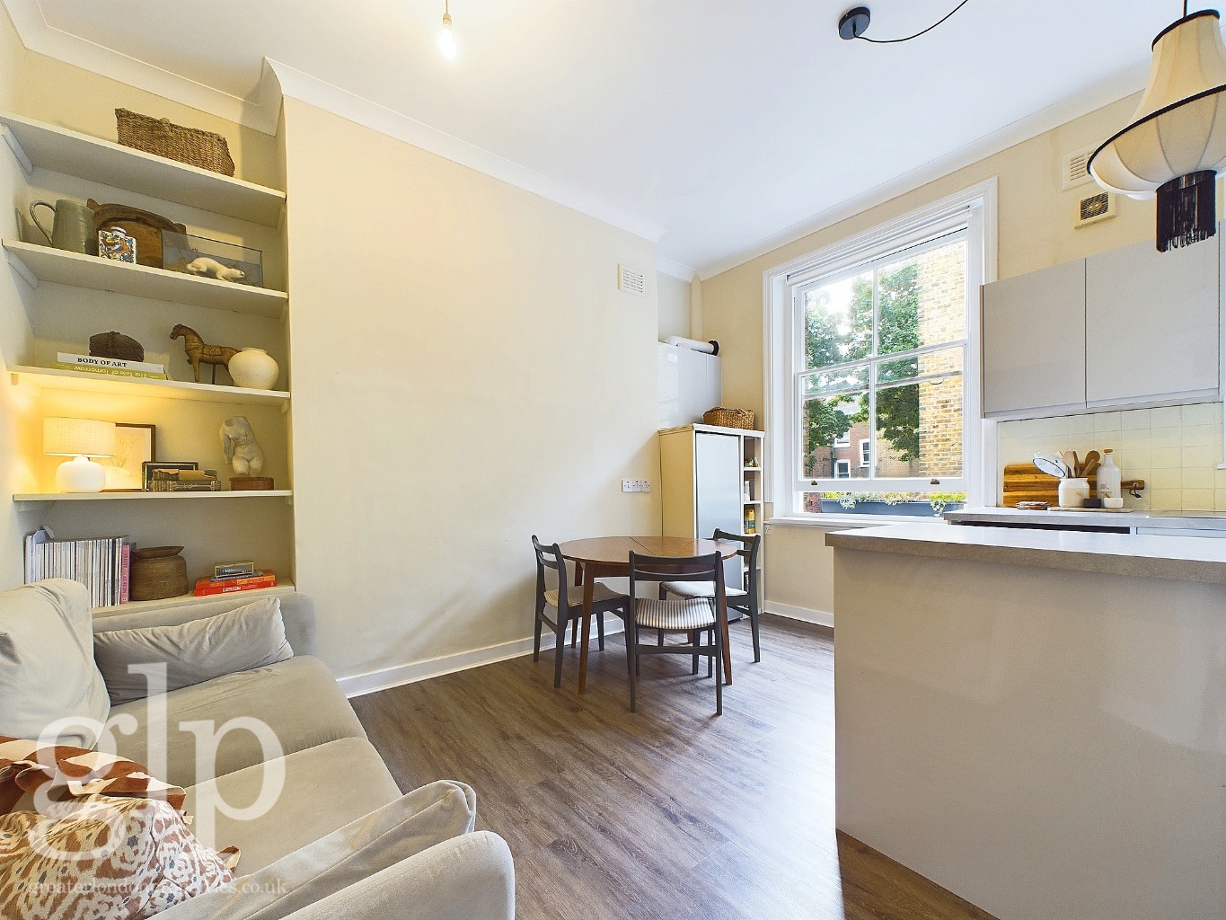 1 Bedroom Apartment, Great Ormond Street, Bloomsbury , WC1N