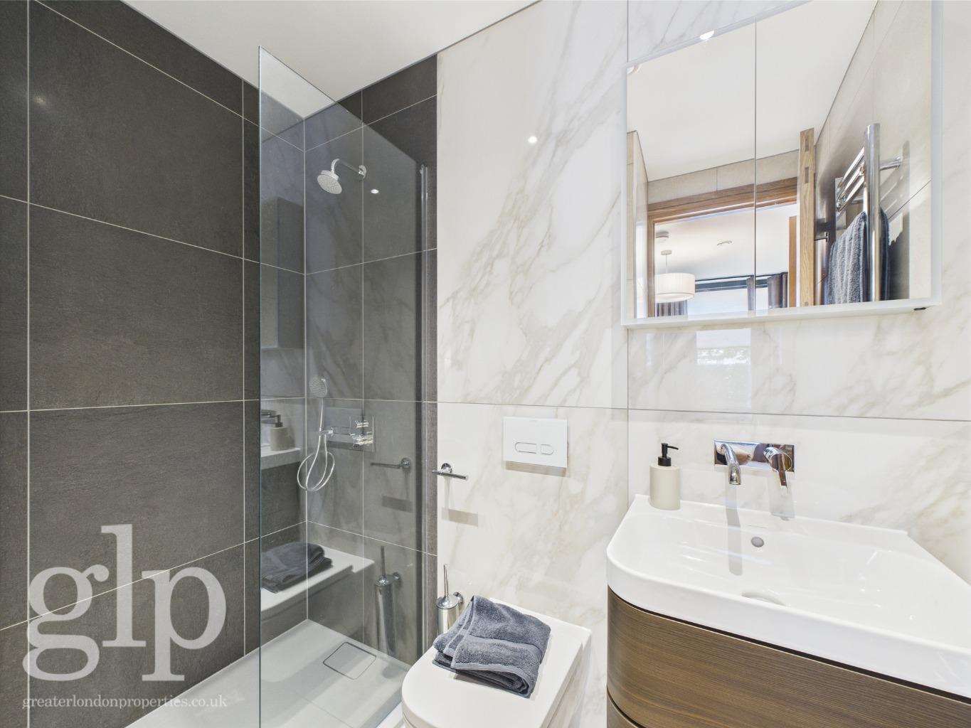 2 Bedroom Apartment, Sussex Gardens, Hyde Park, W2