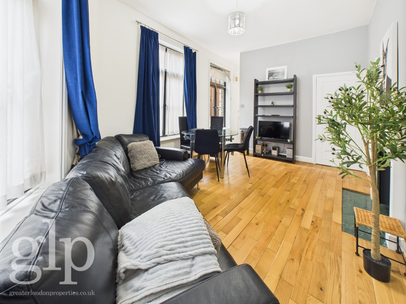 1 Bedroom Apartment, Lamb’s Conduit Passage, Bloomsbury, WC1R