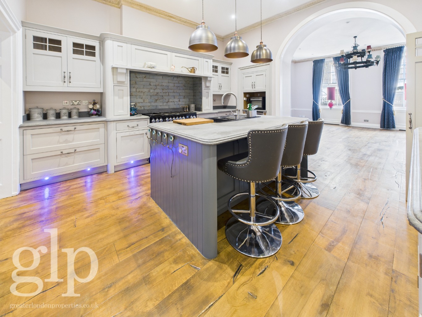 4 Bedroom Apartment, John Street, London, Greater London, WC1N