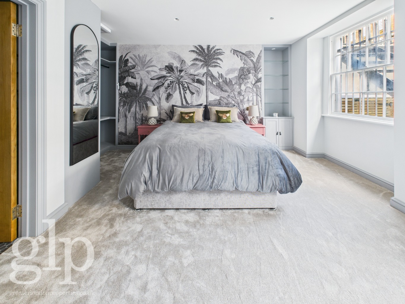 4 Bedroom Apartment, John Street, London, Greater London, WC1N
