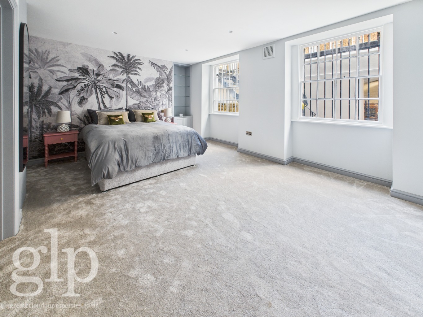 4 Bedroom Apartment, John Street, London, Greater London, WC1N