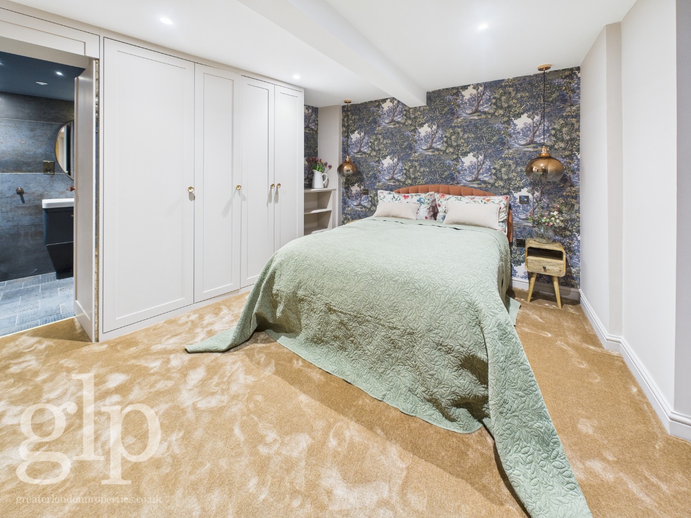 4 Bedroom Apartment, John Street, London, Greater London, WC1N