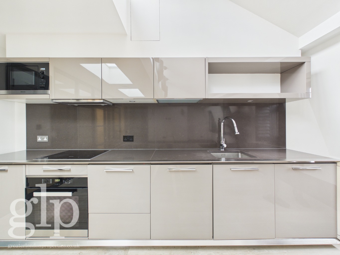 2 Bedroom Apartment, King Street, London, Covent garden, WC2E